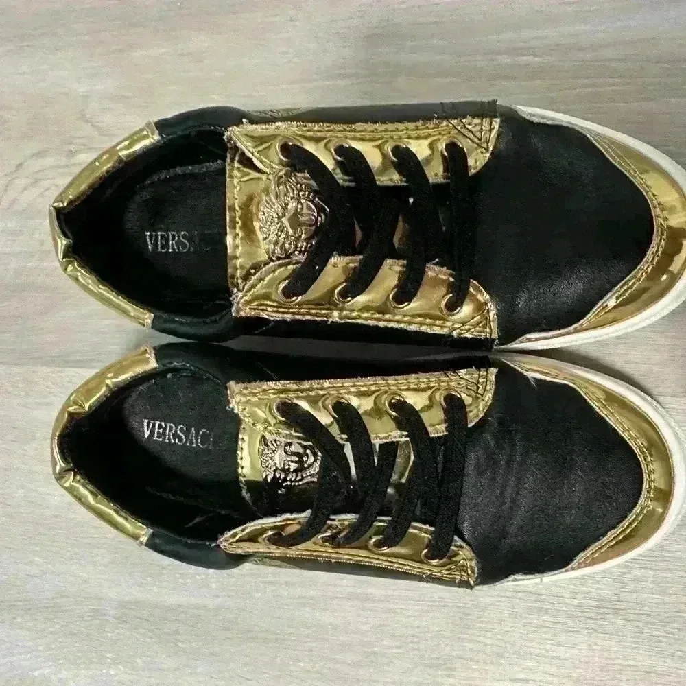 5. Versace sneakers boys shoes Leather Embossing Design Black Gold Metal Low Cut